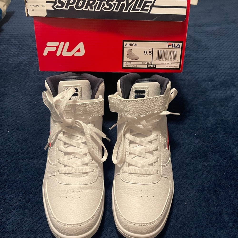 Men’s A-HIGH Fila shoes. Size 9.5. White/navy/red